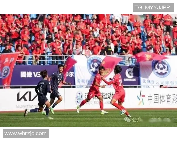 球迷热追足球明星精彩瞬间视频播放引发热议与讨论